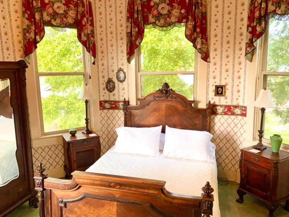 Four Winds Victorian Venue & Suites Bonham Buitenkant foto